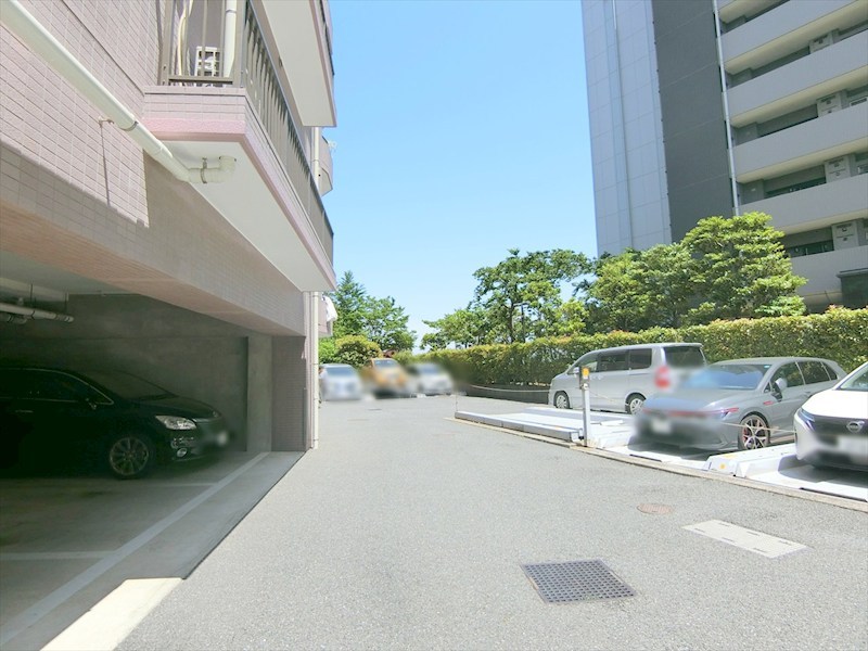 グレイスガーデン多摩川 共用部写真（駐車場）