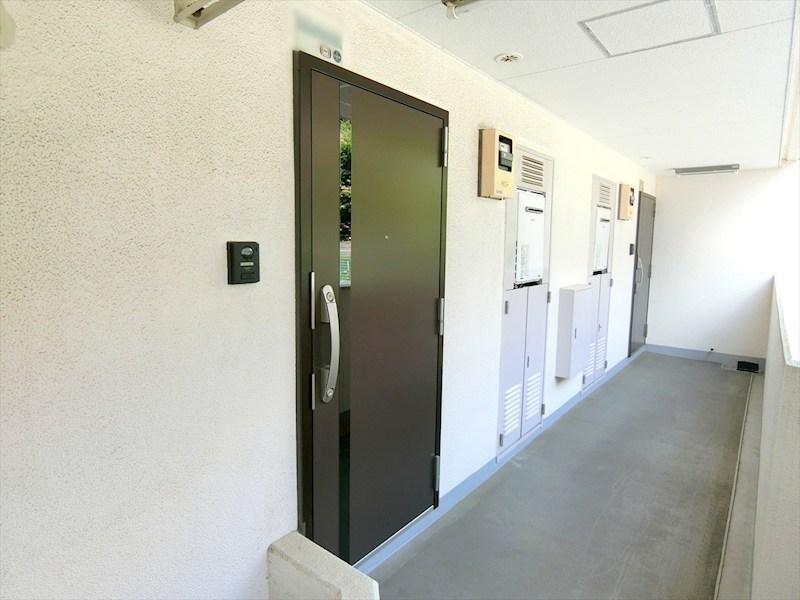 鷺沼ハイライズ 現地写真（玄関）