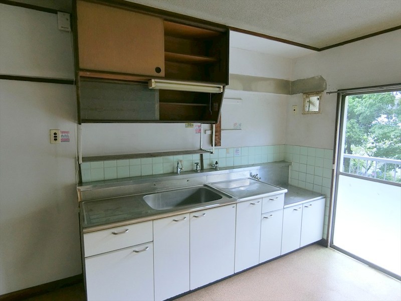 麻生台団地22号棟 内観写真（キッチン）