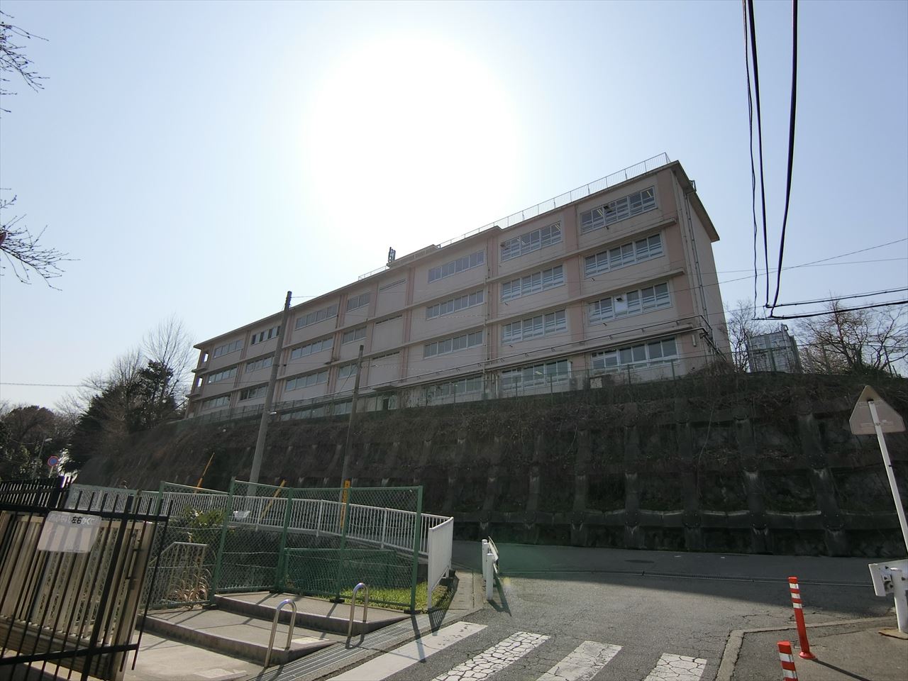 グリーンハイツ百合ヶ丘 中学校
