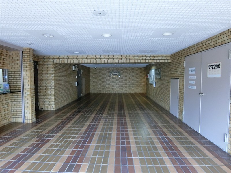 ライオンズマンション登戸第2 共用部写真（エントランス）