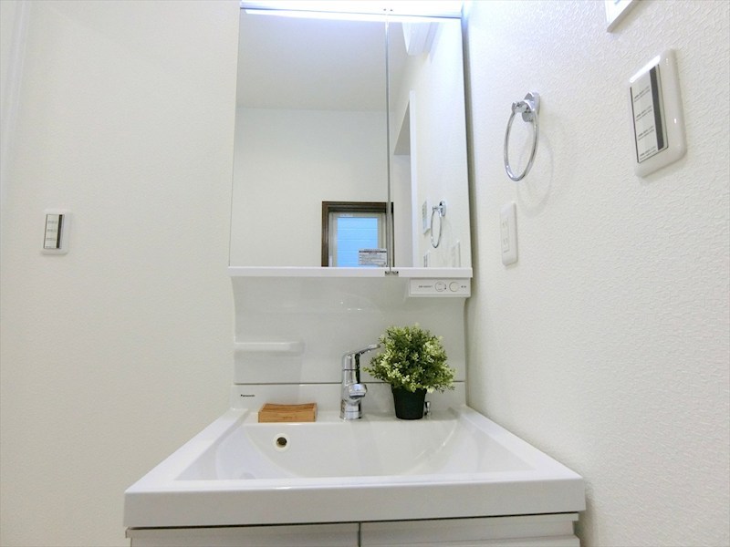川崎市多摩区菅馬場1丁目戸建 内観写真（洗面台・洗面所）
