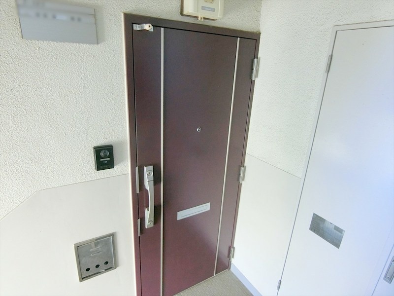 中野島住宅2号棟 現地写真（玄関）