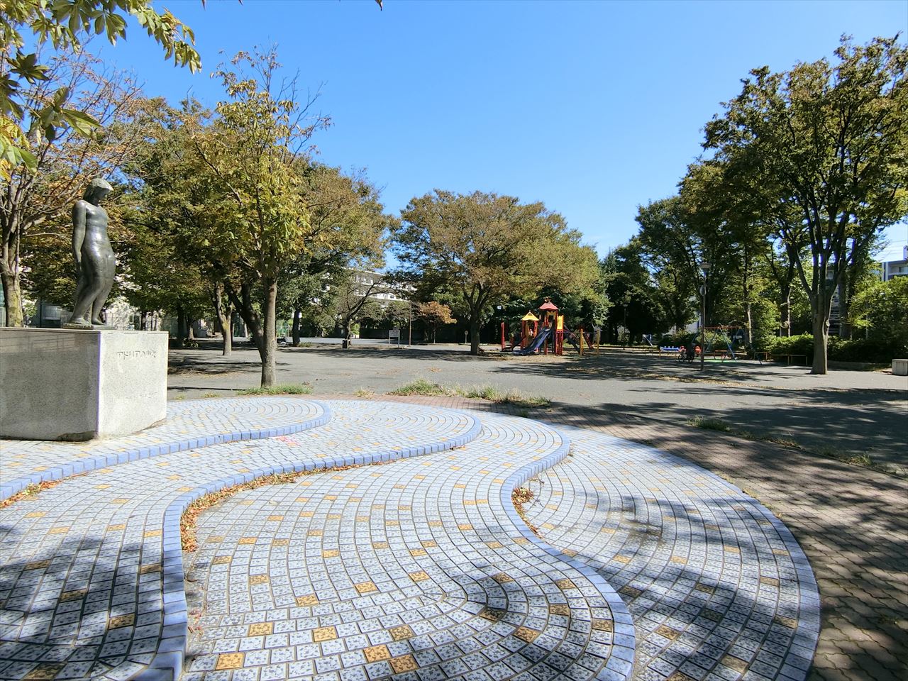 クレッセント新川崎エグゼ 公園