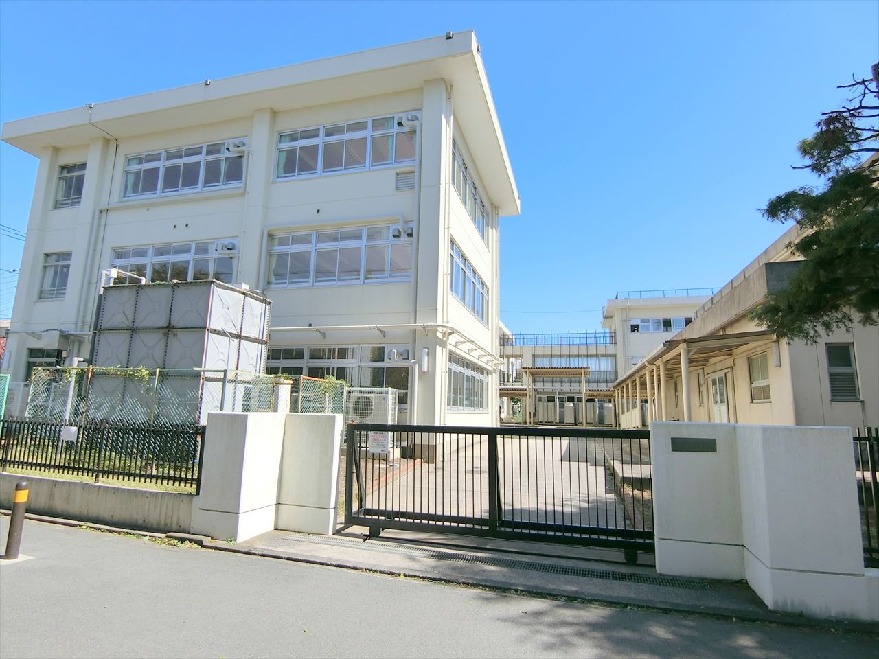 クレッセント新川崎エグゼ 小学校
