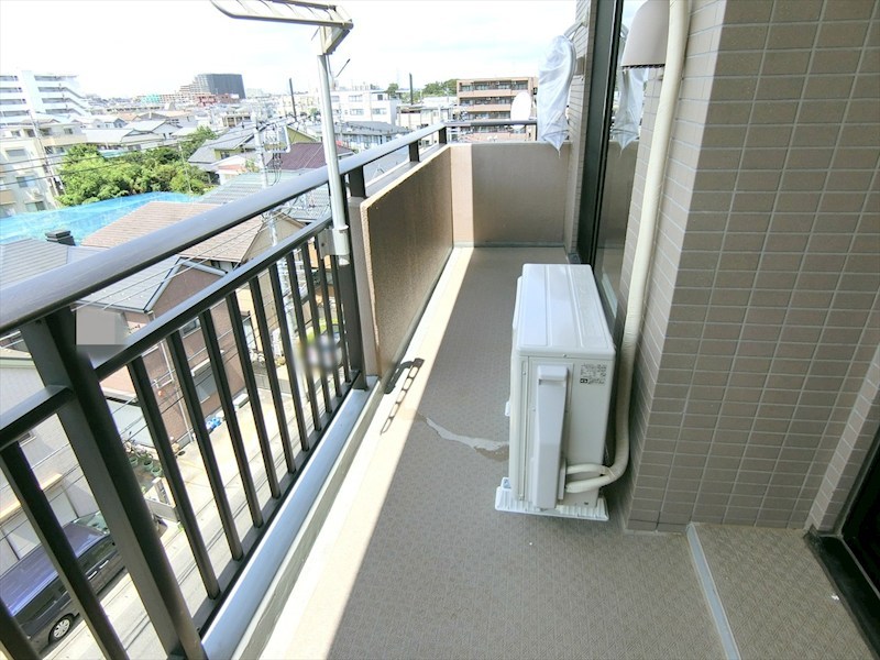 コスモ久地 現地写真（バルコニー）