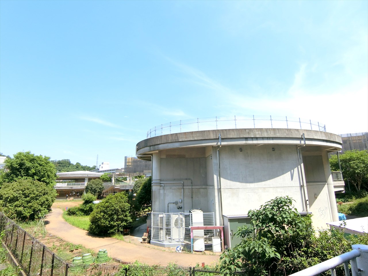 コスモ久地 公園