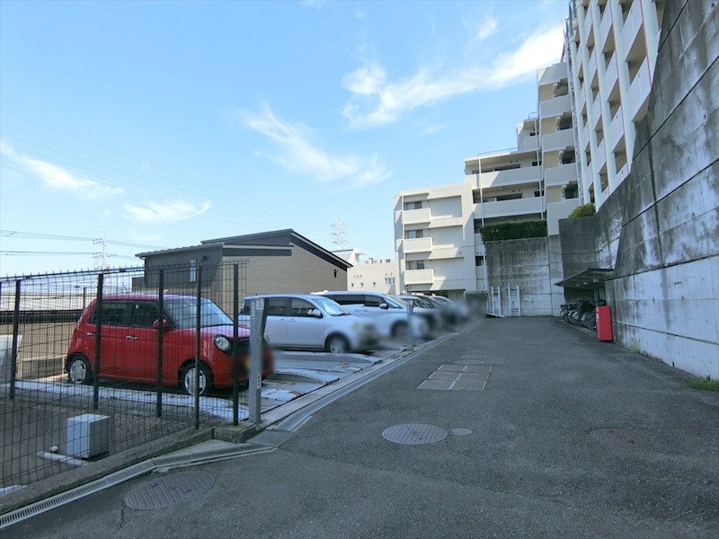 セボンコリネールエストエール 共用部写真（駐車場）
