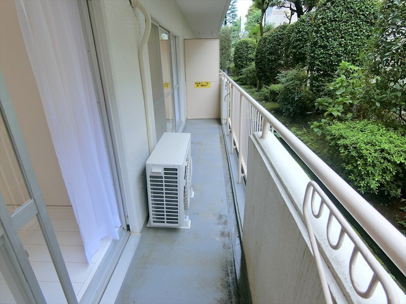 ライオンズマンション宮崎台 現地写真（バルコニー）