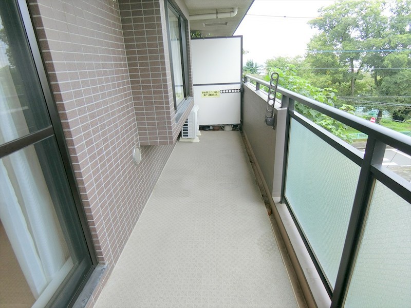 シーアイマンション鷺沼 現地写真（バルコニー）