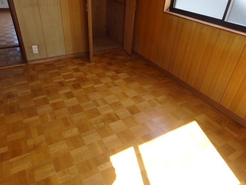 緑区曽根一丁目　中古戸建　　1730万円 内観写真（リビング以外の居室）