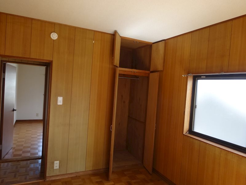 緑区曽根一丁目　中古戸建　　1730万円 内観写真（収納）