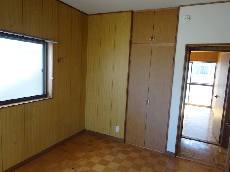 緑区曽根一丁目　中古戸建　　1730万円 内観写真（収納）