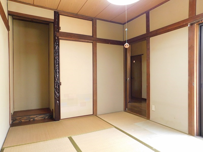 大里桜ヶ丘戸建 内観写真（リビング以外の居室）