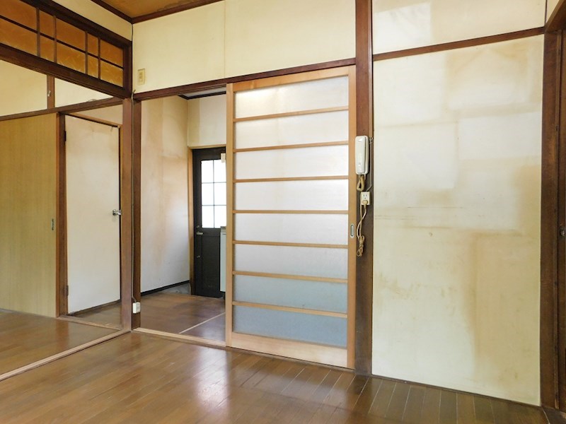 大里桜ヶ丘戸建 内観写真（リビング以外の居室）