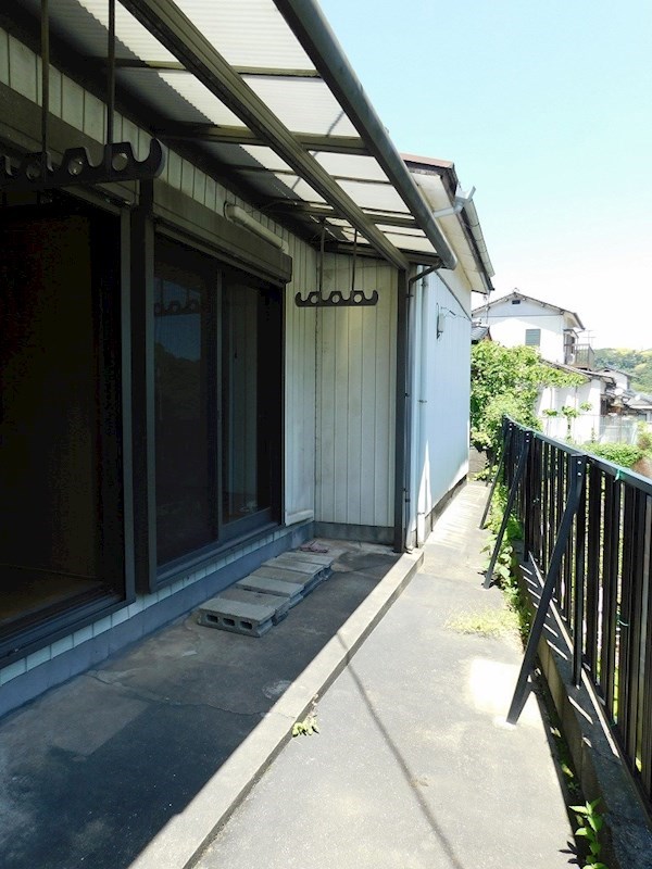 大里桜ヶ丘戸建 現地写真（庭）