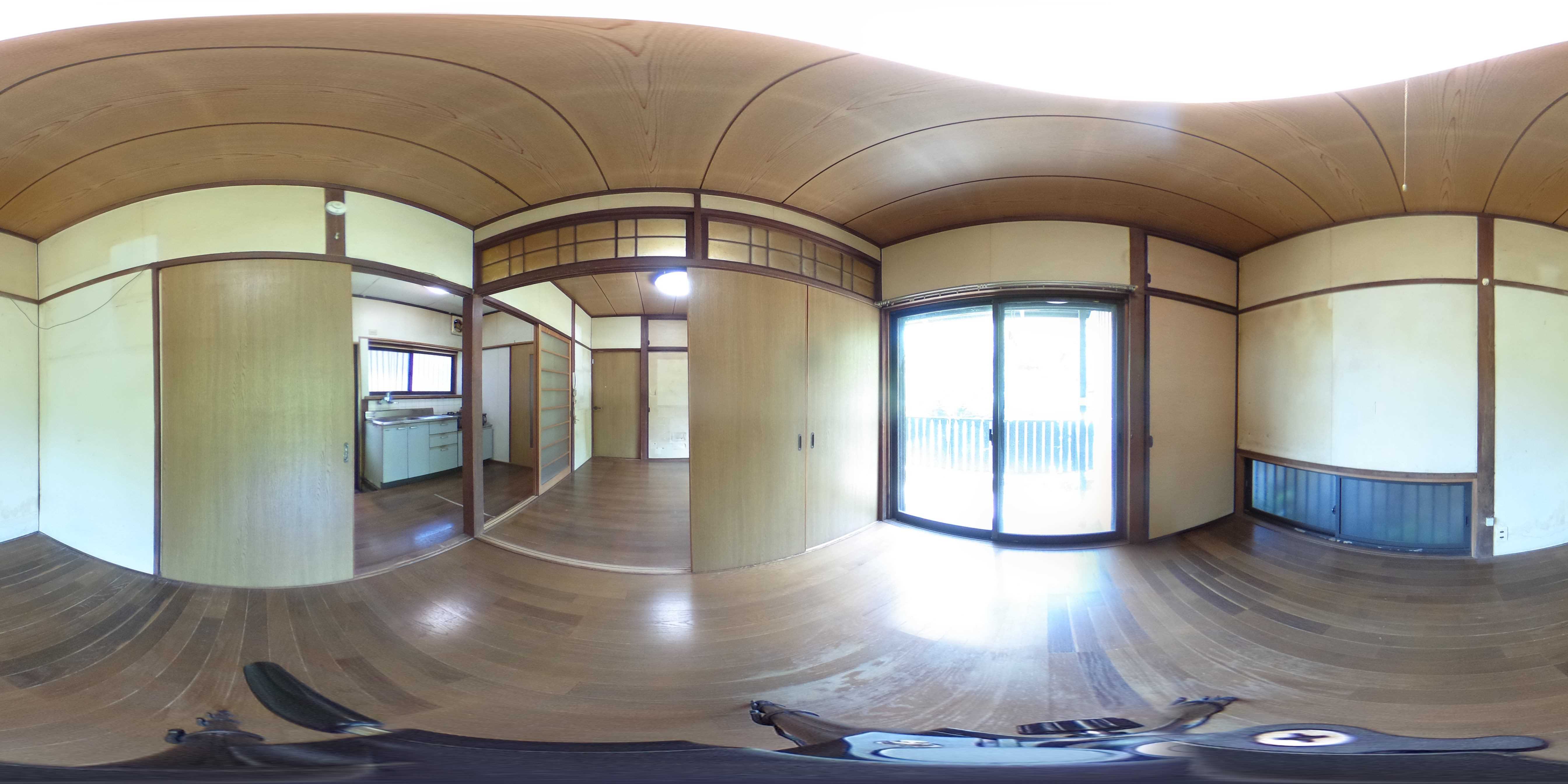 大里桜ヶ丘戸建 内観写真（リビング）