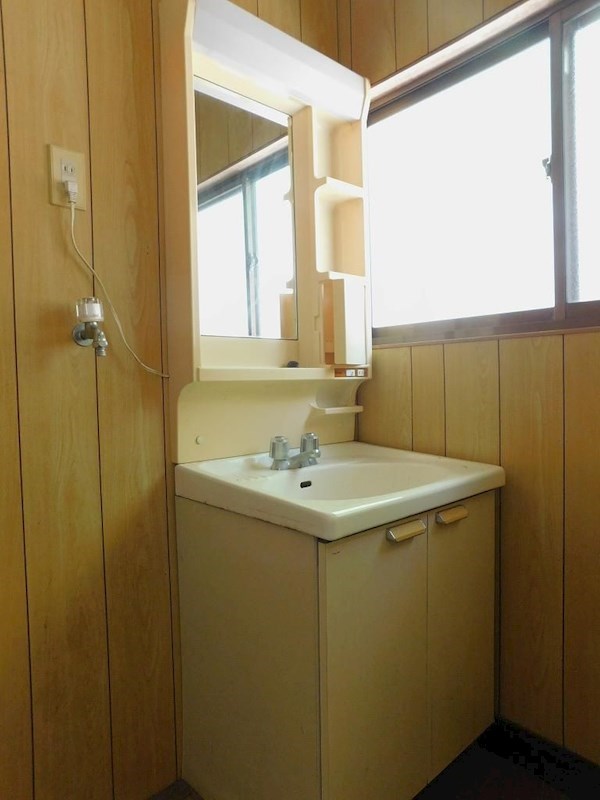 宮丸一丁目戸建 内観写真（洗面台・洗面所）