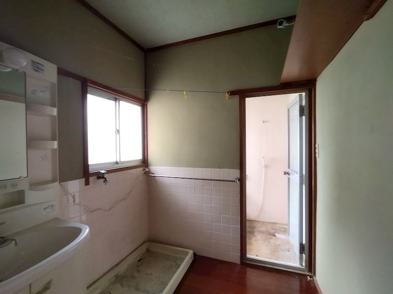 大字植木戸建 内観写真（洗面台・洗面所）