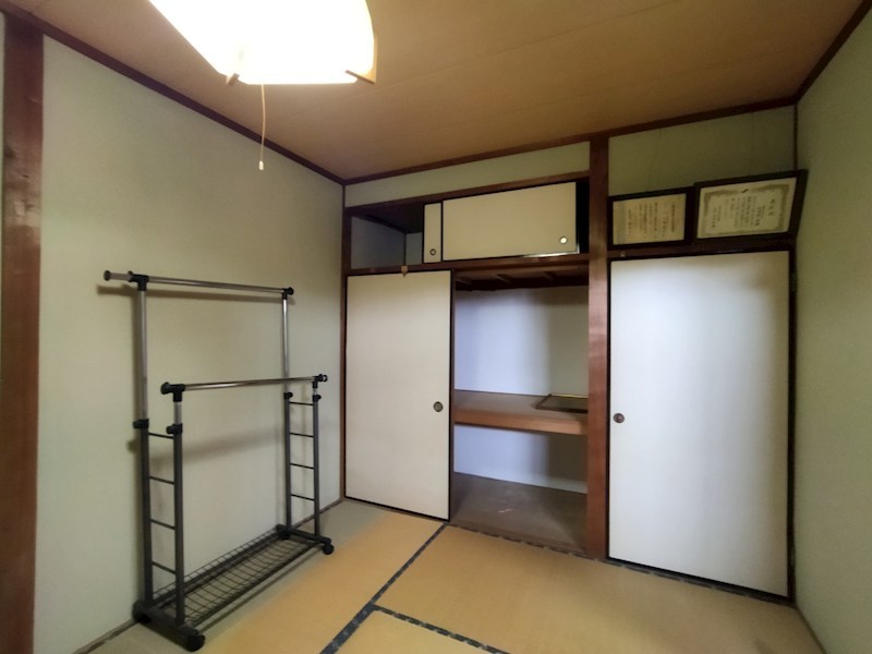 大字植木戸建 内観写真（リビング以外の居室）