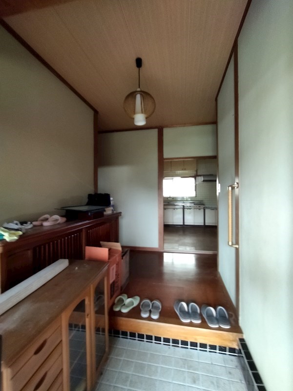 大字植木戸建 現地写真（玄関）
