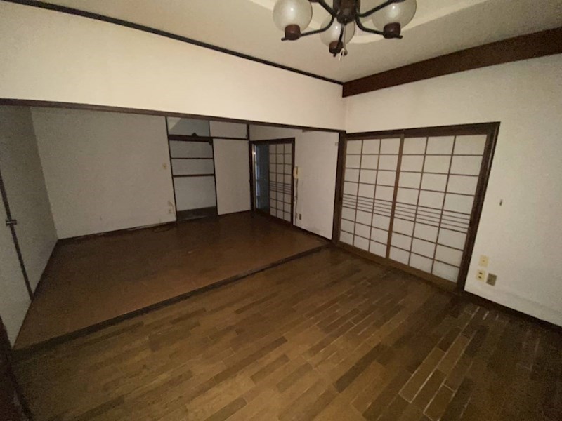 清水五丁目戸建 内観写真（リビング）