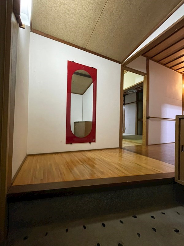中尾二丁目戸建 現地写真（玄関）