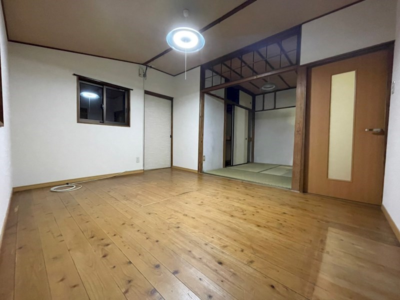 中尾二丁目戸建 内観写真（リビング以外の居室）