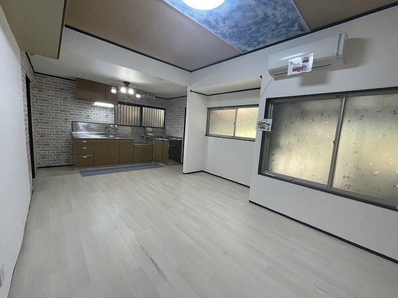 荒手一丁目戸建 内観写真（リビング）