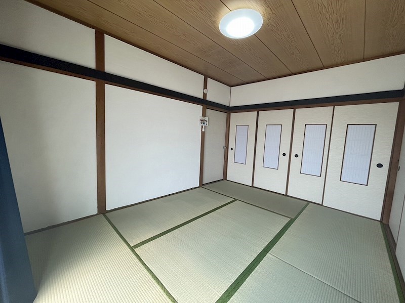 荒手一丁目戸建 内観写真（リビング以外の居室）