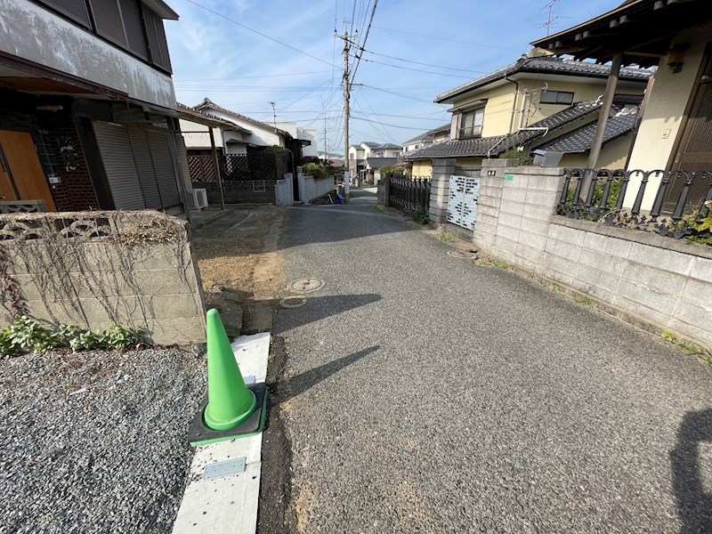 湯川新町二丁目土地 現地写真（前面道路含む現地写真）