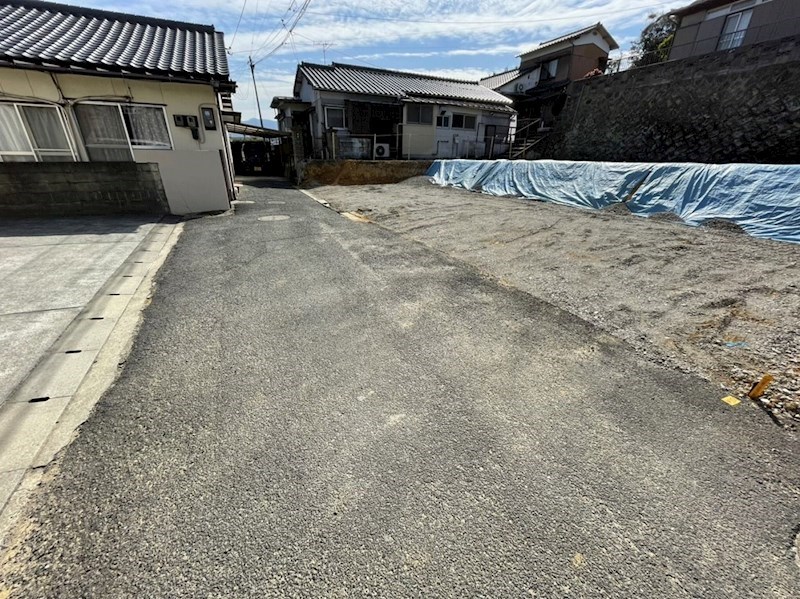 永犬丸南町一丁目土地 現地写真（前面道路含む現地写真）