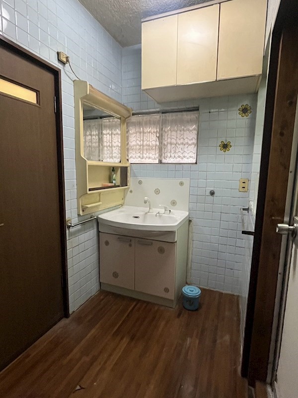 鳴竹一丁目戸建 内観写真（洗面台・洗面所）