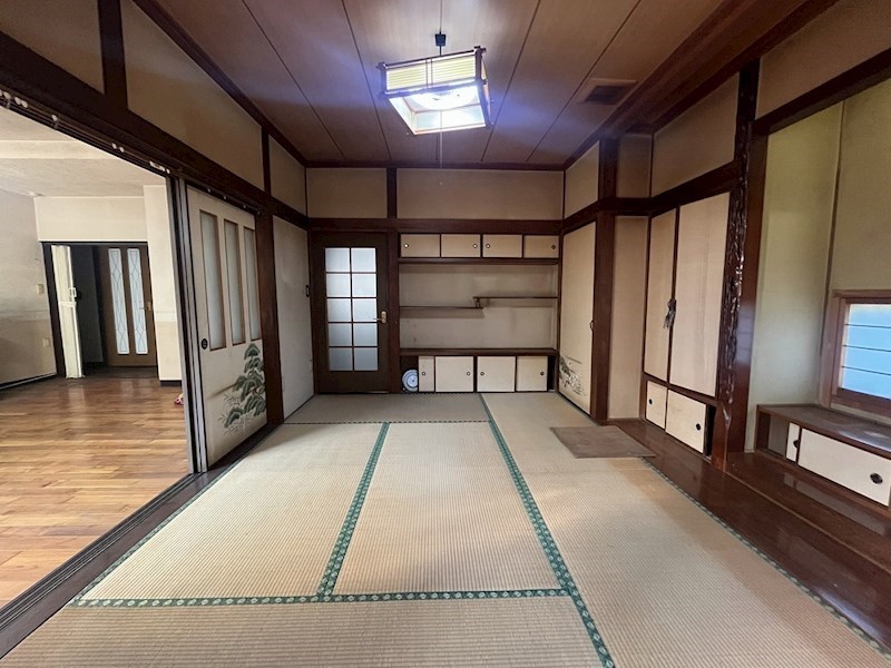 鳴竹一丁目戸建 内観写真（リビング以外の居室）