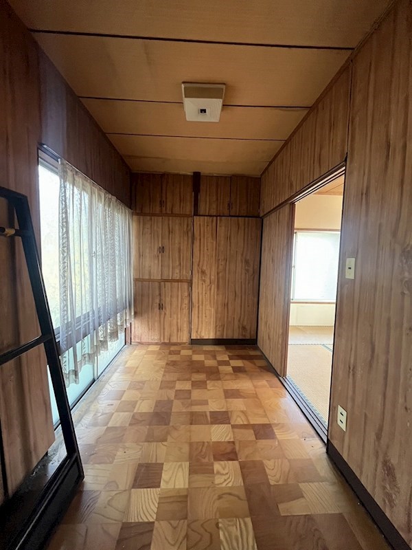 鳴竹一丁目戸建 内観写真（リビング以外の居室）