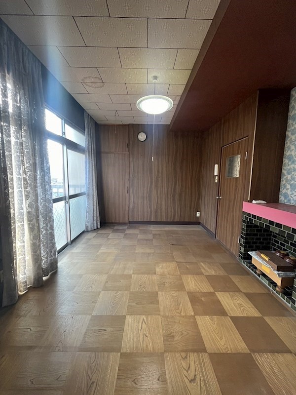 鳴竹一丁目戸建 内観写真（リビング以外の居室）