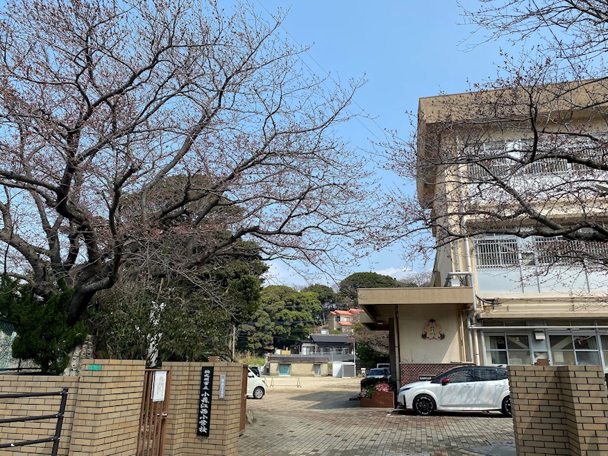 ディアヒルズ風師 小学校