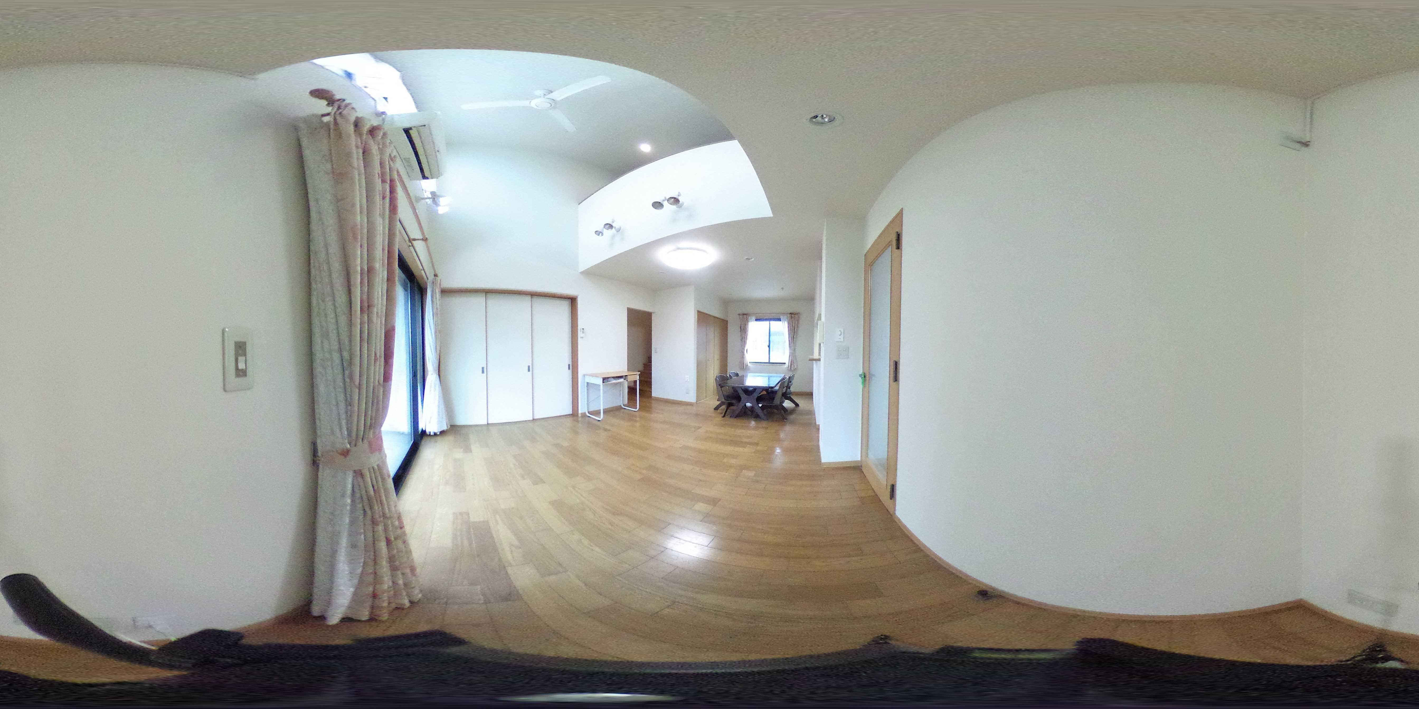 泉中央八丁目戸建 内観写真（リビング）