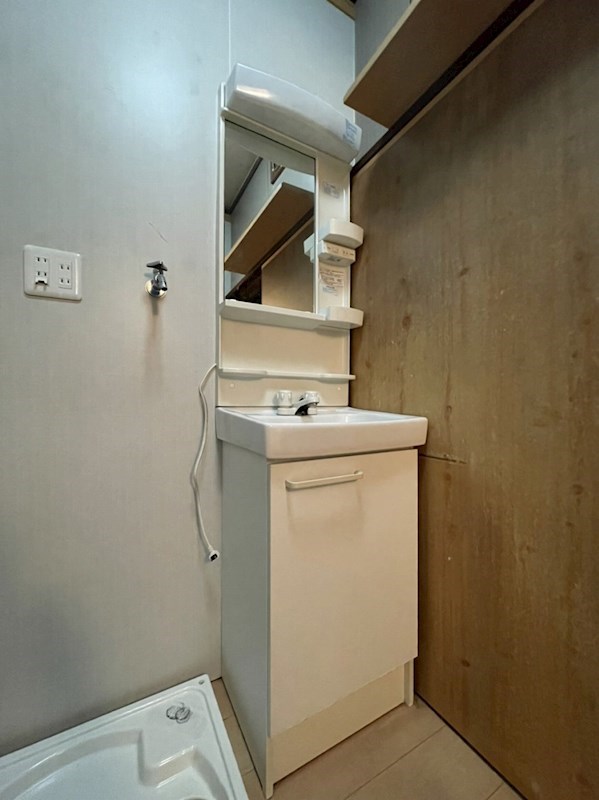 遠賀川三丁目店舗付住居 内観写真（洗面台・洗面所）
