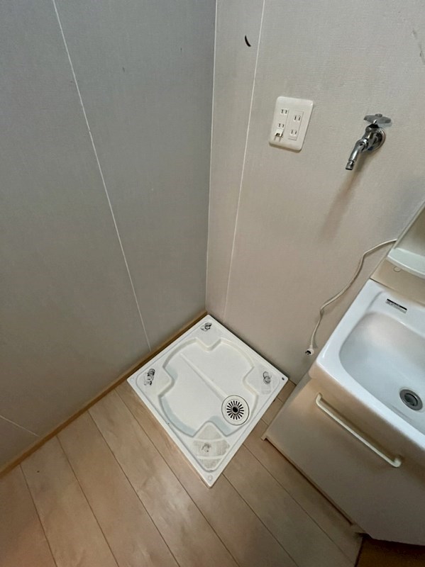 遠賀川三丁目店舗付住居 内観写真（洗面台・洗面所）