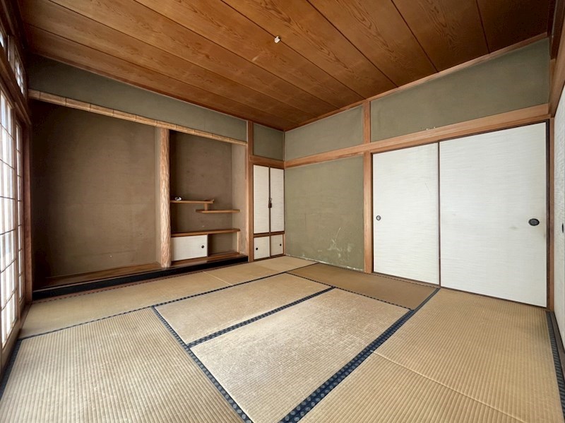 遠賀川三丁目店舗付住居 内観写真（リビング以外の居室）