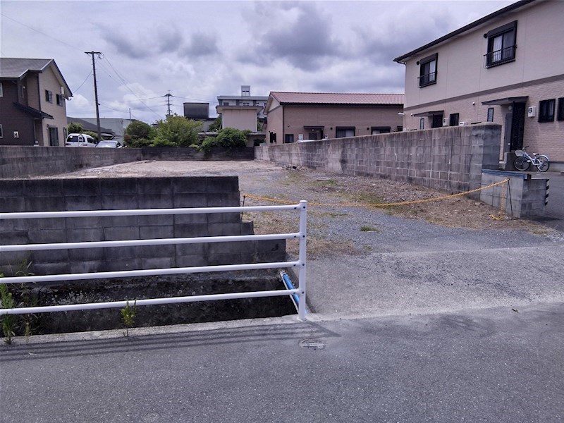 中曽根東三丁目土地 現地写真
