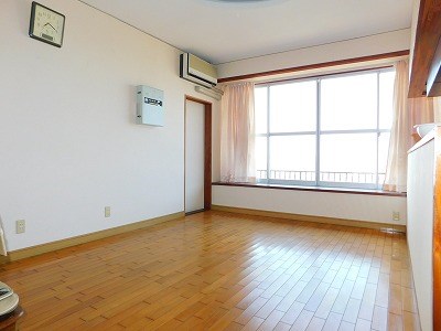 小文字二丁目戸建 内観写真（リビング）
