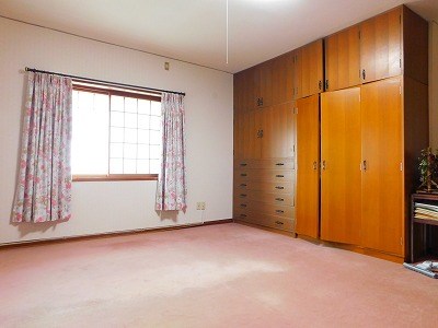 小文字二丁目戸建 内観写真（リビング以外の居室）