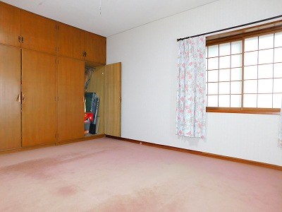 小文字二丁目戸建 内観写真（リビング以外の居室）