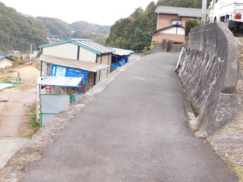 中尾二丁目土地 現地写真（前面道路含む現地写真）