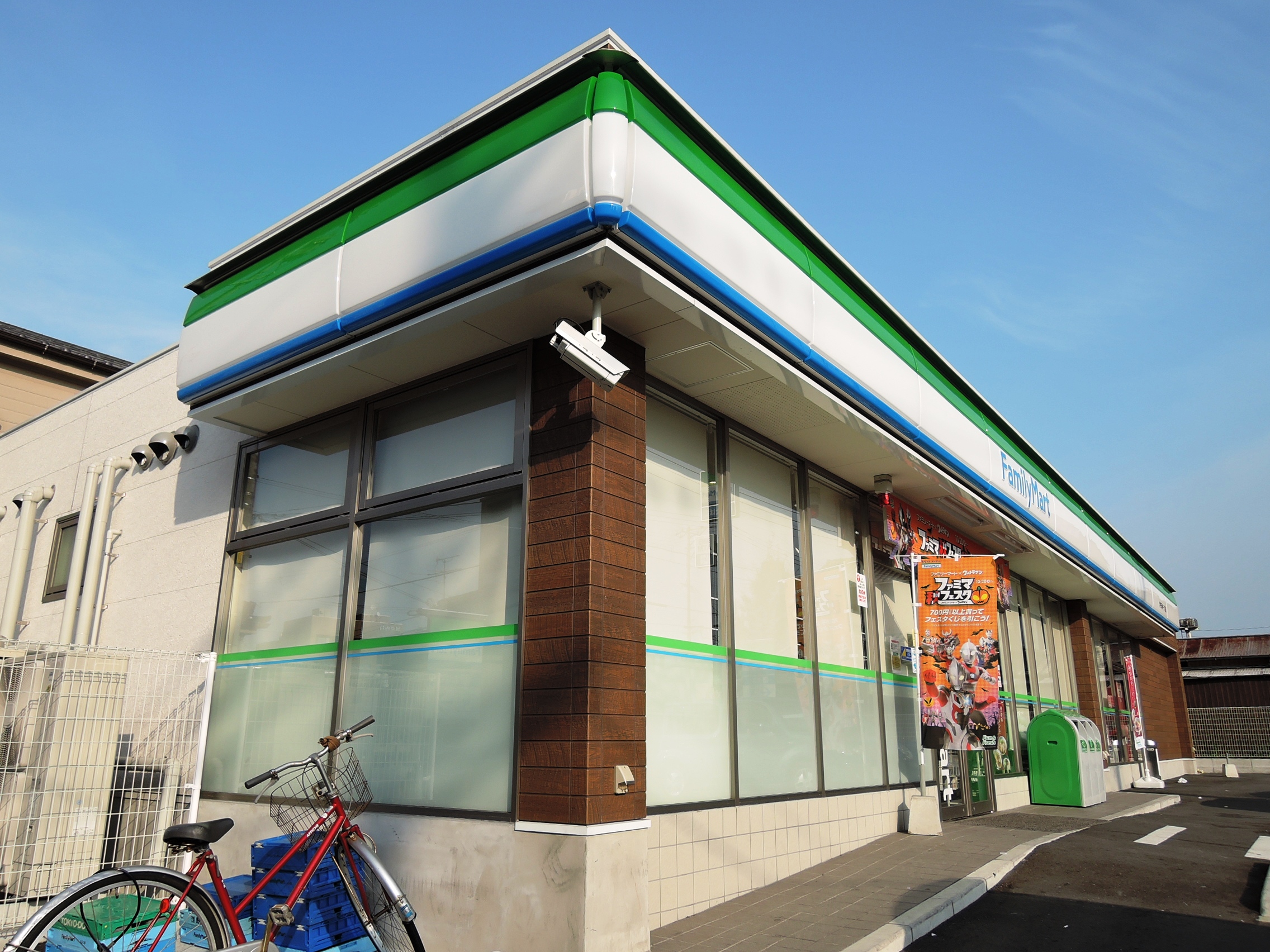 中吉田六丁目土地 コンビニ