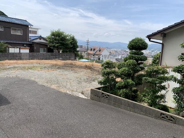 霧ケ丘二丁目土地 現地写真（前面道路含む現地写真）
