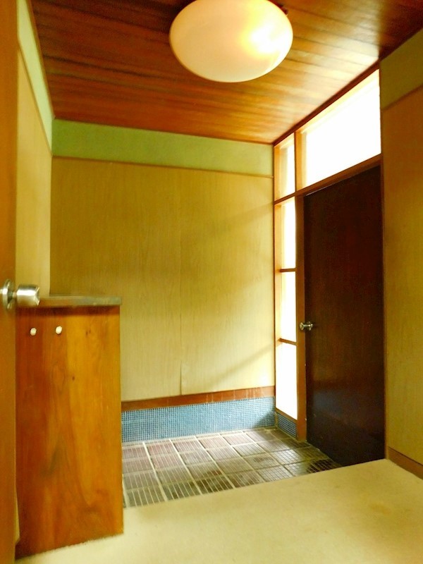 青葉台戸建 現地写真（玄関）