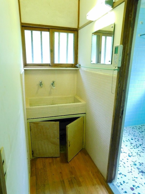 青葉台戸建 内観写真（洗面台・洗面所）
